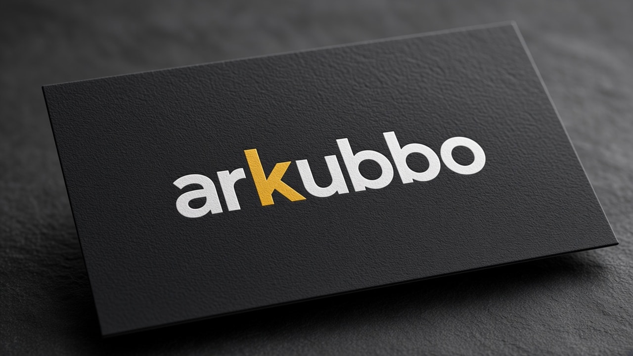 Detalle de tarjeta con tipografía Arkubbo